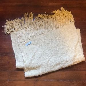 Pottery Barn: Throw Blanket